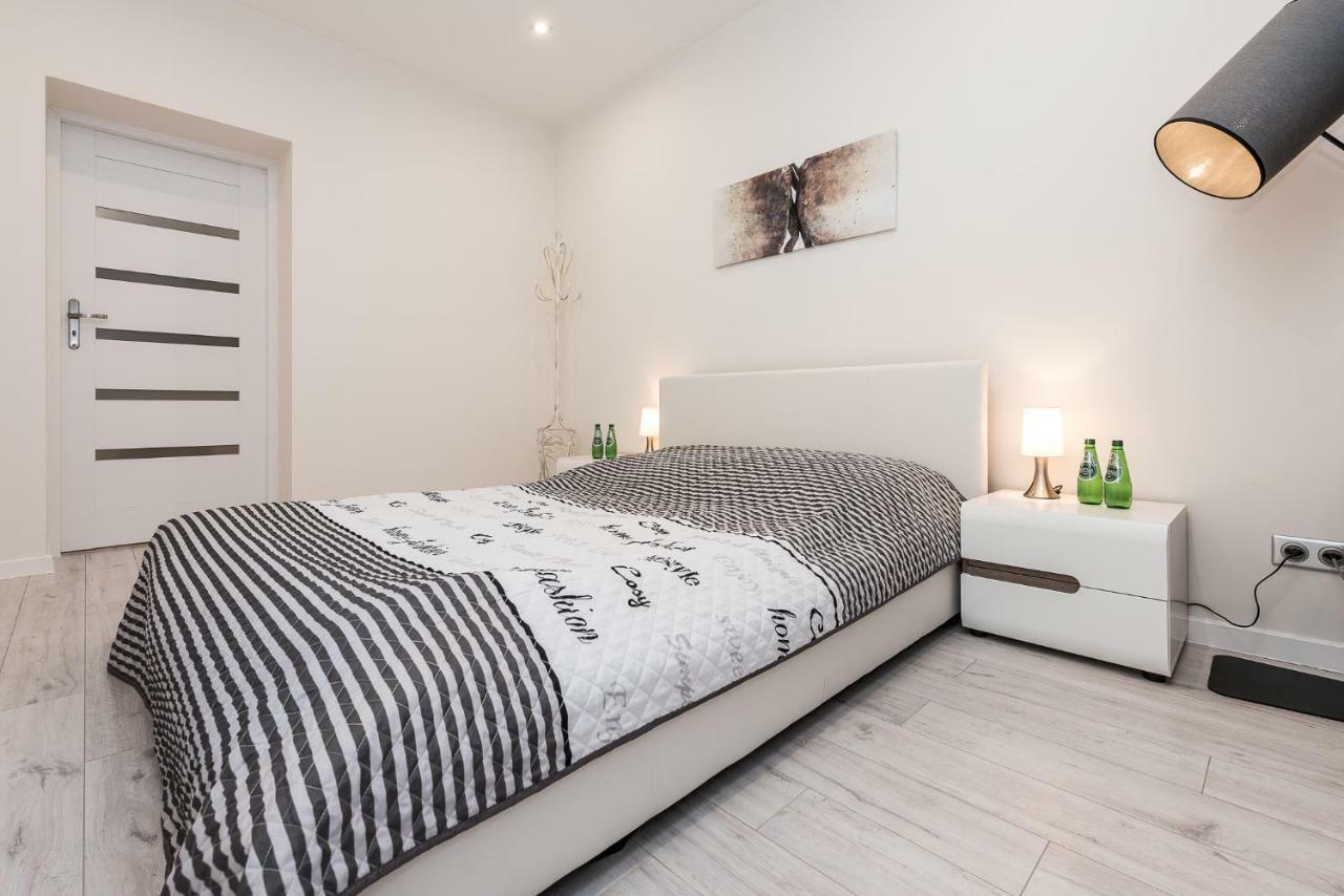 Apartament Silesian Vip ザブジェ エクステリア 写真